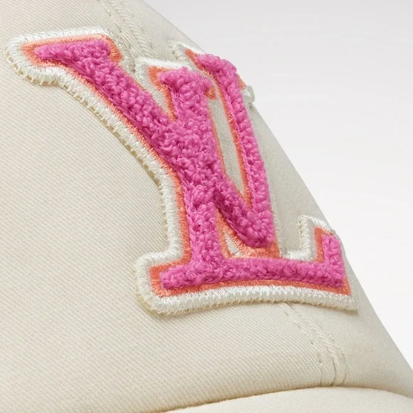 *SOLD* Louis Vuitton SIGNATURE Hat with Pink LV LOGO - Picture 2 of 15